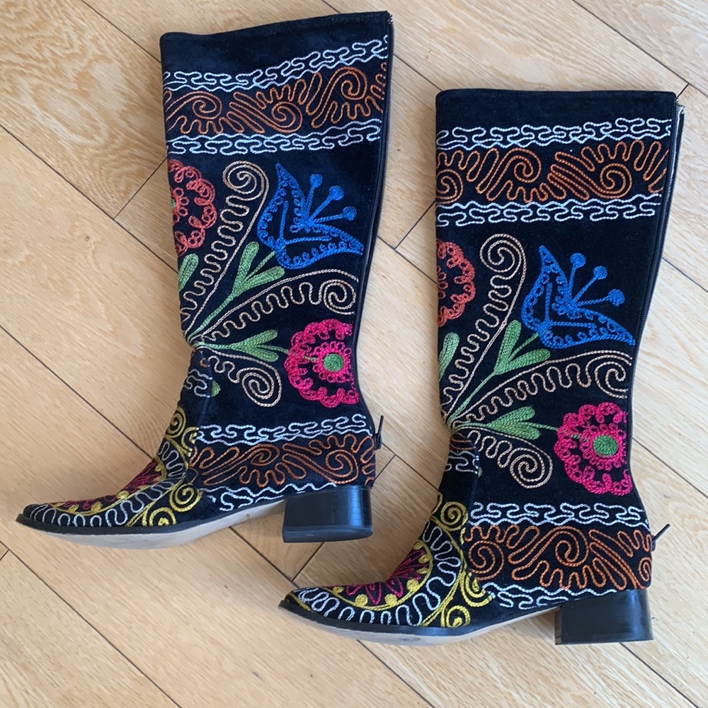 🌺 Embroidered Leather & Velvet Suzani Boots - Handmade from Turkey (8.5 US)